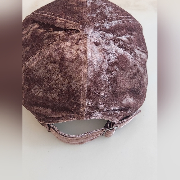 Upcycled hat w/Heart Patch Of LV Leather! Unique! - Picture 6 of 9